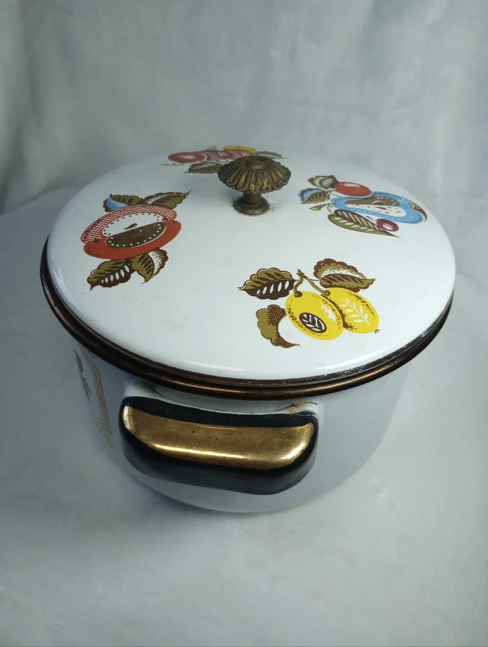 VTG George's Briard Cottage Granny Metal Enamel Coated Pan Fruit Pattern 2-6 Qt
